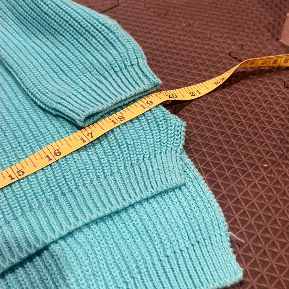 525 Sweater
Small
Light Blue - Picture 5 of 6